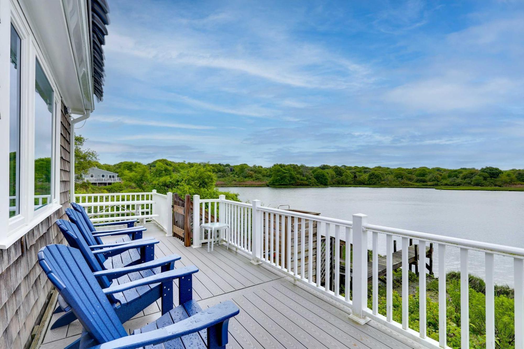 Cozy Narragansett Cottage With Dock And Outdoor Shower Luaran gambar