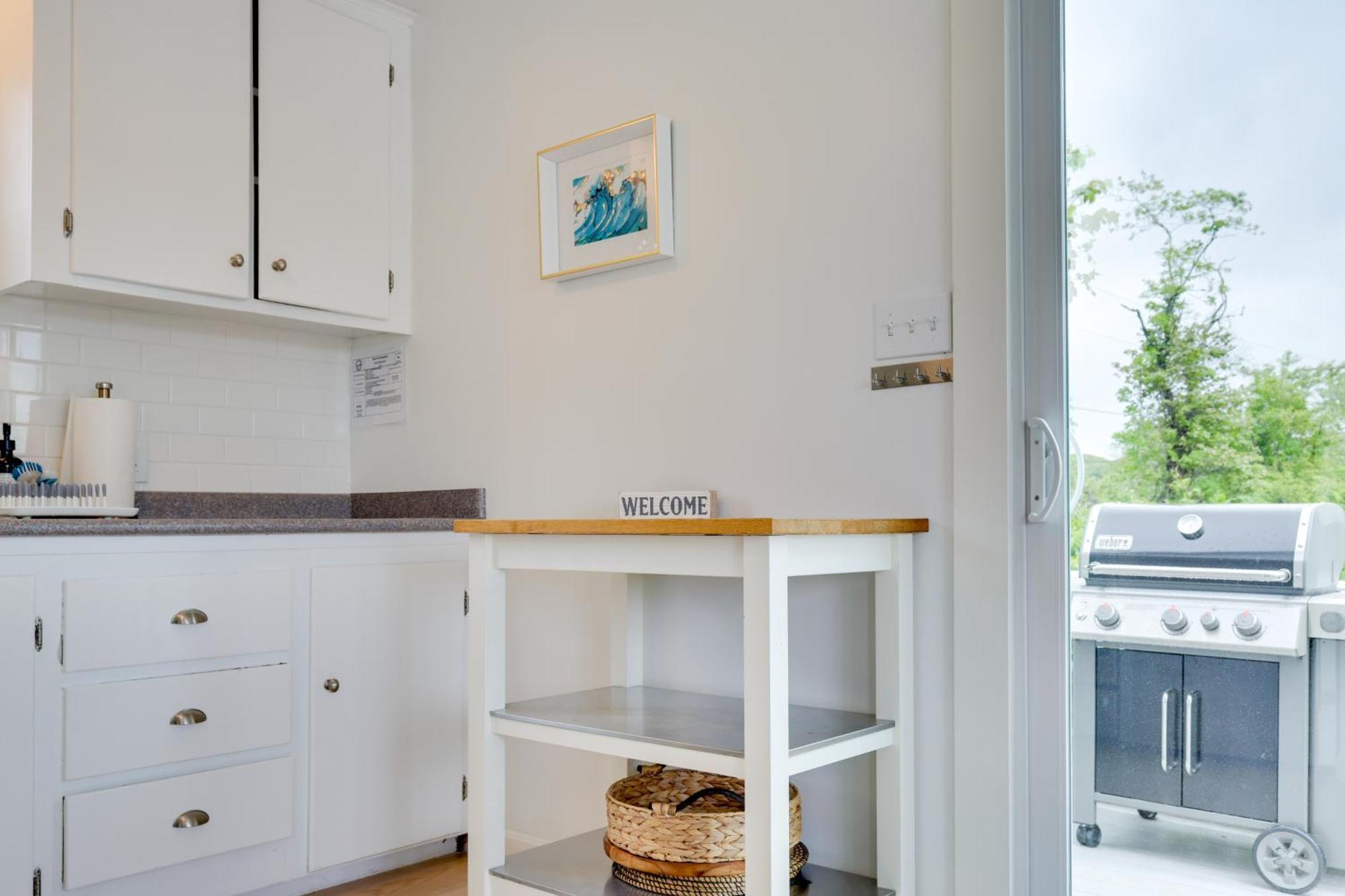 Cozy Narragansett Cottage With Dock And Outdoor Shower Luaran gambar