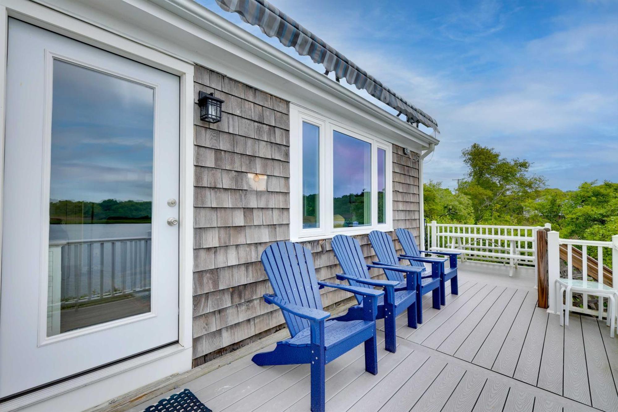 Cozy Narragansett Cottage With Dock And Outdoor Shower Luaran gambar
